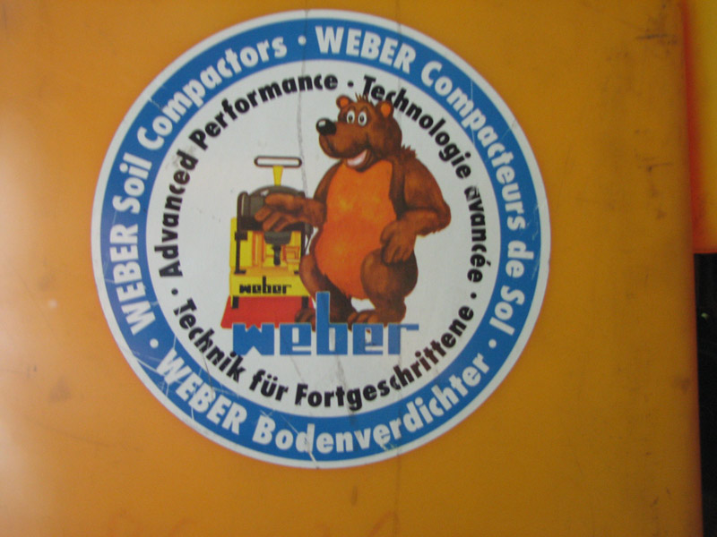 Водяной бочок от виброплит Weber Водяной бочок от виброплит Weber